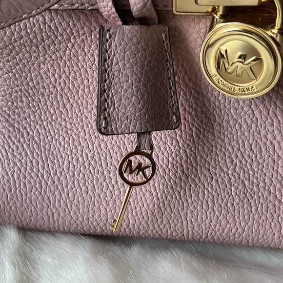 Michael Kors Hamilton Small Crossbody Woman's Travel Messenger Leather Bag Purse - Picture 11 of 15